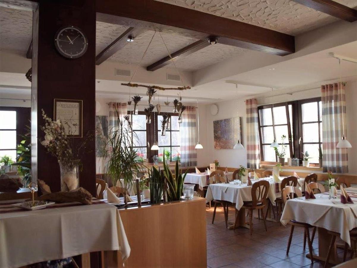 Landgasthof Zum Jossatal Bad Soden-Salmunster Bagian luar foto